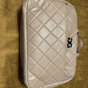 NWT taupe quilted Gilda Paris Weekender